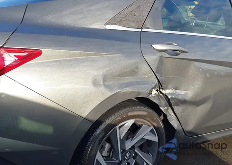 2024 Hyundai Elantra Sel from USA, damaged, VIN KMHLS4DGXRU670145